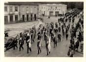 Desfile dos bombeiros na Praça 9 de Abril em Vila Nova de Famalicão