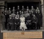 Retrato de conjunto da Direcção da AHBVF, madrinha da Corporação, Presidente da Câmara e Governador Civil de Braga nas festas comemorativas do 44º aniversário da fundação dos BVF